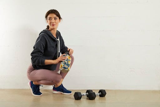 Woman in Athleisure clothes