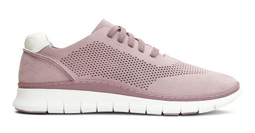 comfortable tennis shoe