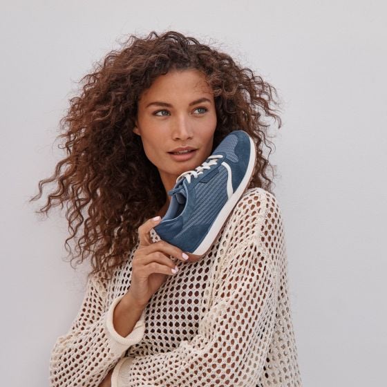 Monarch Mesh Sneaker