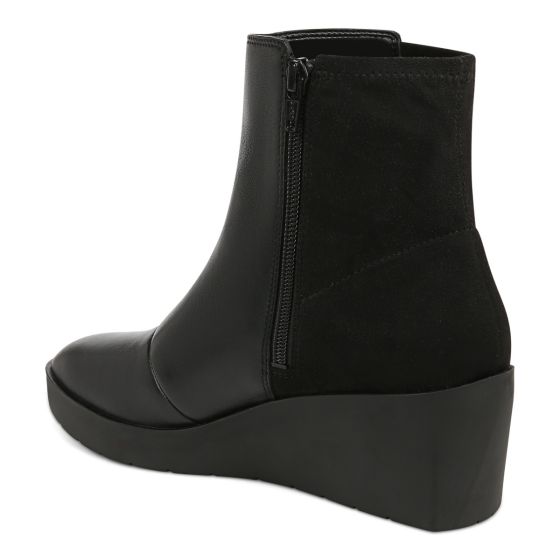 Threaded Pear Skylar Pu Leather Wedge Slippers
