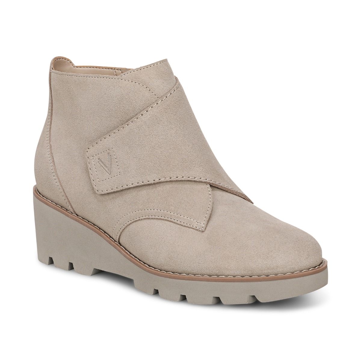 The Cobblestone Wedges